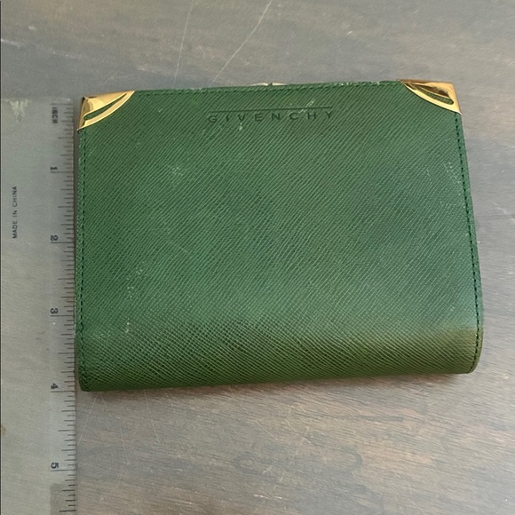 VINTAGE Givenchy Forest Green Bifold Compact Wallet w Gold Tone Accents Leather - Picture 9 of 9